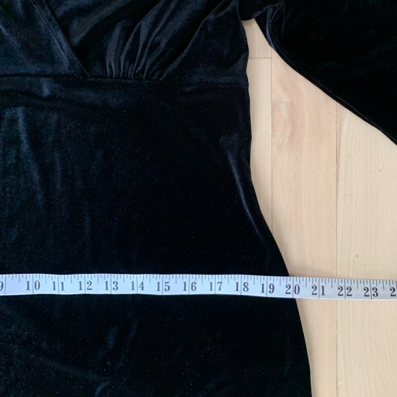 VINTAGE - Black Velvet Dress - Picture 10 of 11